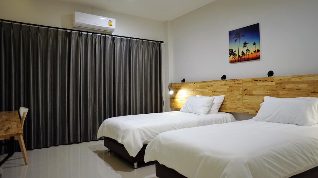 The Color Place Nakhonratchasima Exterior foto